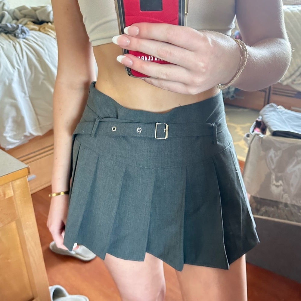 Gray Zara belted mini skirt